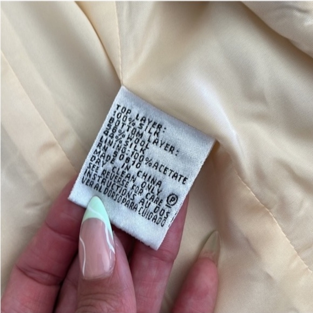 Albert Nipon Pleated Beige Blazer - Picture 3 of 3